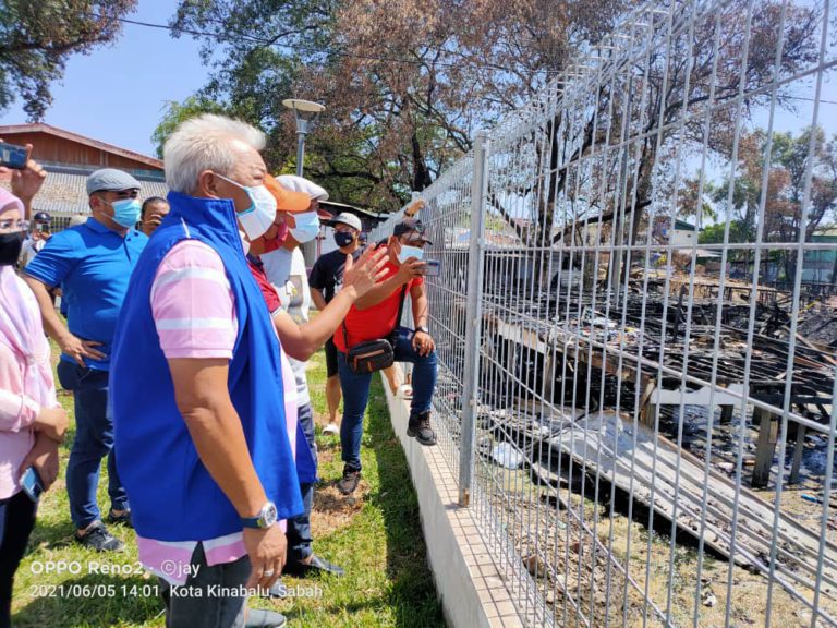 Kerajaan Sabah Rancang Susun Semula Perkampungan Atas Air
