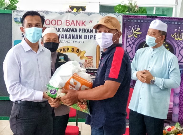 Program CSR, Hand-to-Hand Food Bank Malaysia Bersama Komuniti dan Petugas Barisan Hadapan