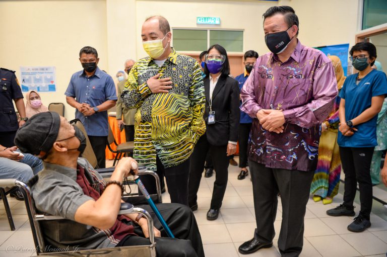 PPV IPT UMS bantu tingkatkan penerima vaksin di Sabah