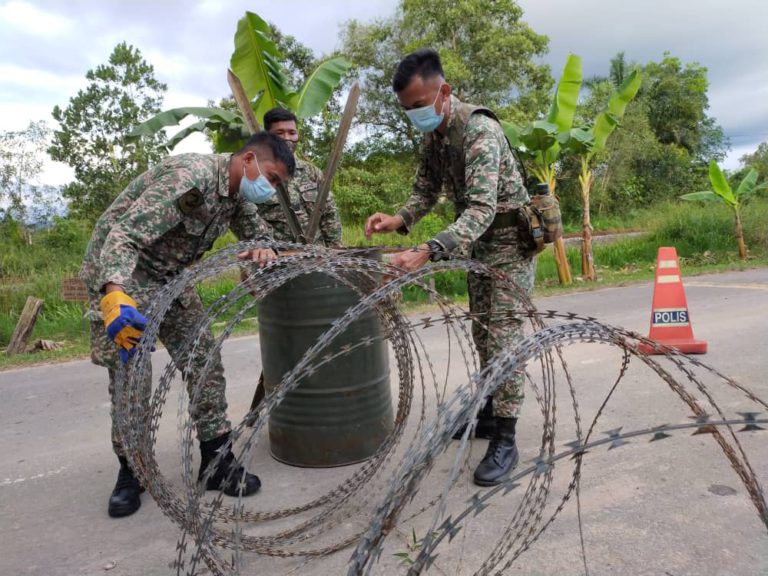 PKPD : Pemasangan Kawat Duri di Kampung Pikat Bongawan