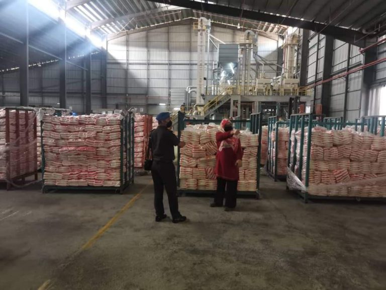 2,340 Metrik Tan Gula Akan Tiba Ke Sabah Secara Berperingkat Di Tiga Pelabuhan