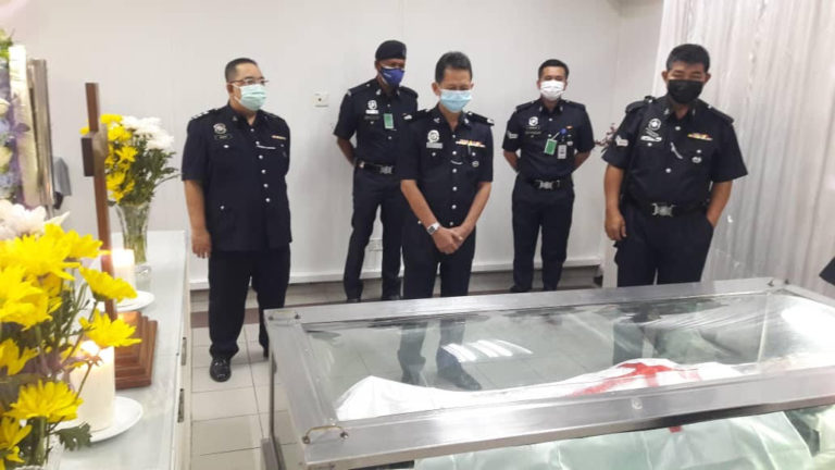 Hajat Membawa Anak Gunting Rambut Tidak Kesampaian