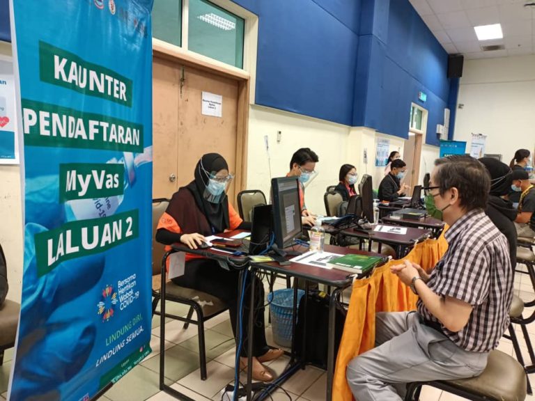PICK : UMS Komited Jaya Program Vaksinasi Kekang Peningkatan Kes COVID-19 di Sabah