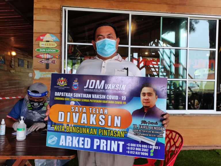 PICK : Ketua Kampung Antara Individu Pertama Terima Vaksin Cansino Di Pulau Mantanani