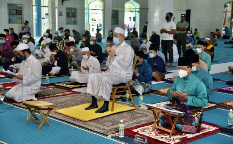 Tun Juhar Hadir Majlis Kesyukuran Hari Kebangsaan