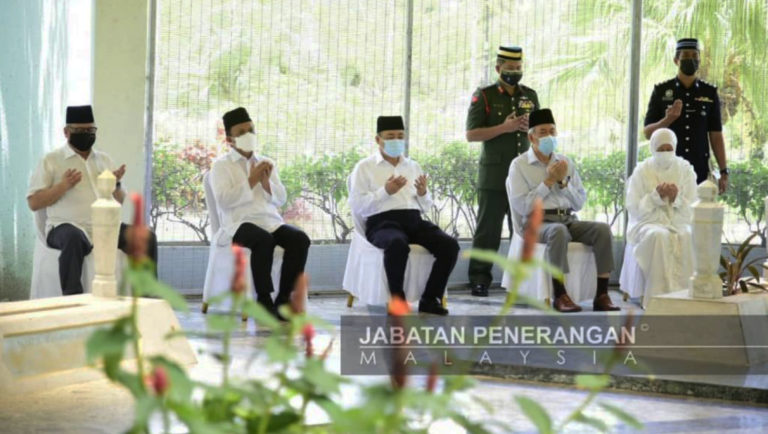 Hajiji Ucap Takziah Kepada Keluarga Tun Sakaran Dandai