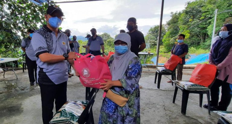 Golongan Fakir Miskin, Mualaf & Ibu Tunggal Terima Sumbangan Sempena Program Ziarah Hijrah