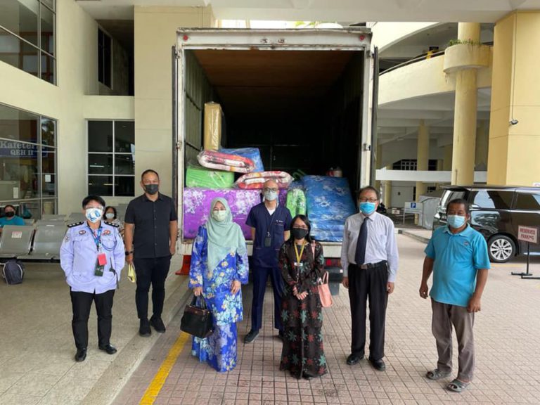 UMNO Sabah Bahagian KK Sumbang Peralatan Bagi Wad Sementara HQE2