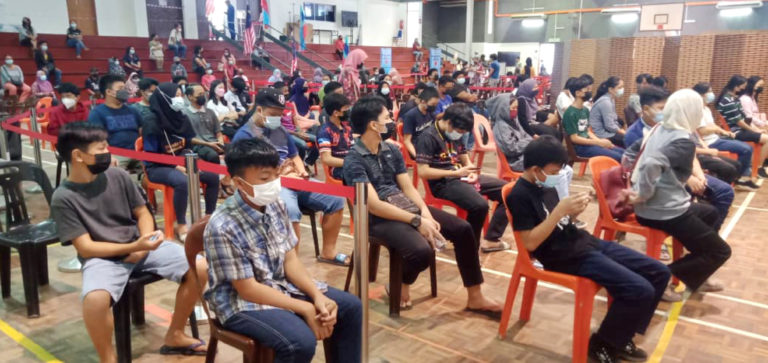 Vaksin COVID-19 Untuk Remaja, Dapat Sambutan Menggalakkan Di Ranau