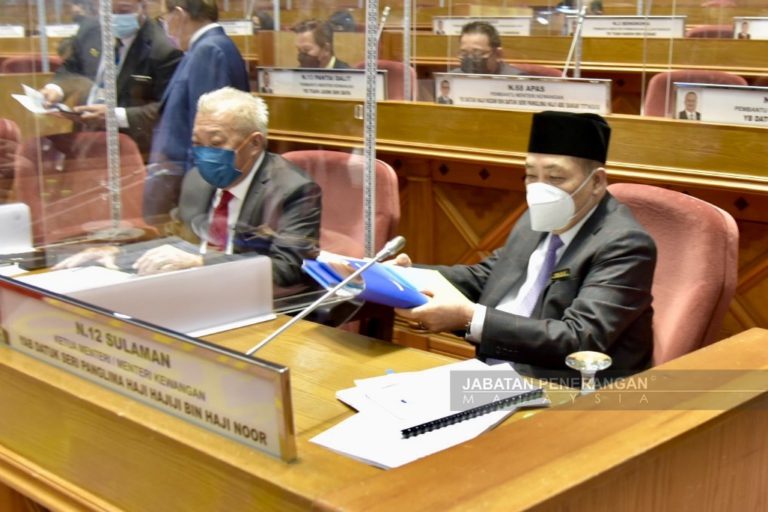 DUN Sabah : Kerajaan Negeri Tidak Bercadang Beri Dokumen Atau Kewarganegaraan Kepada PATI