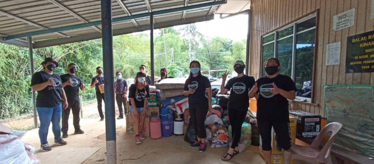 Kumpulan Logop Charity Agih Sumbangan Kepada 80 Keluarga Mangsa Banjir Penampang & Papar