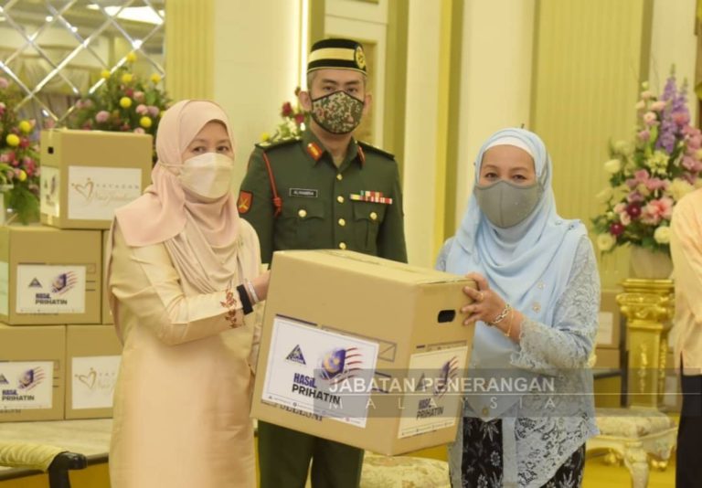 YNJ Serah Sumbangan Kepada Mangsa Kebakaran