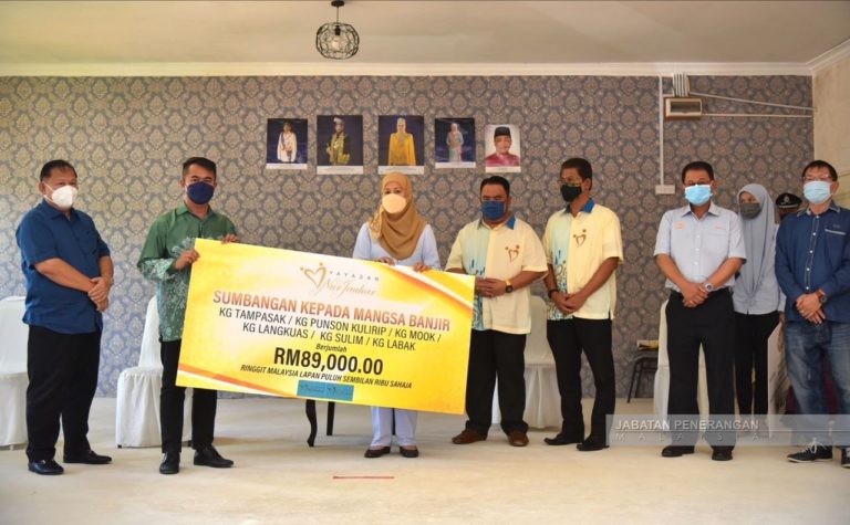 455 Penduduk Mukim Labak Terima Sumbangan