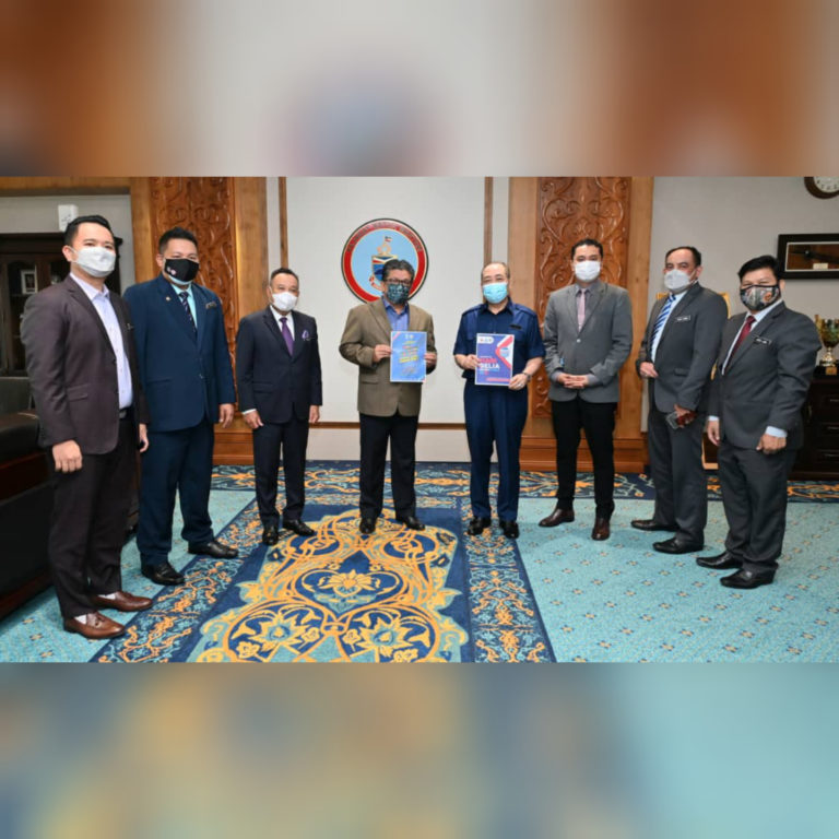 Hajiji Terima Kunjungan Menteri Belia & Sukan Sabah