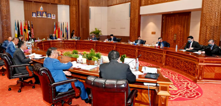 PETRONAS Beri Taklimat Kepada Kabinet Negeri