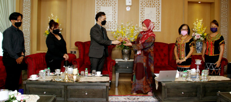 Program Malaysia Book Of Records Mempromosikan Budaya Sabah