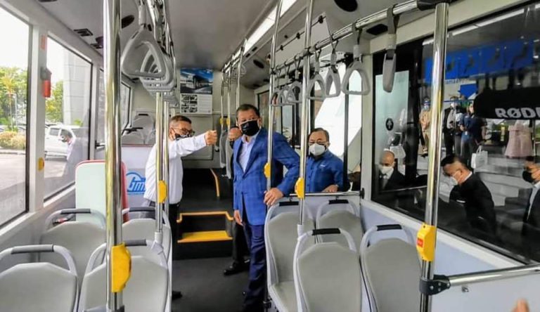 Sabah Lancar Bas Elektrik, Mahu Lebih Banyak Pihak Teroka Pengangkutan Awam Berteknologi Hijau