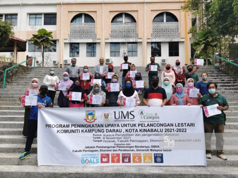 UMS-DBKK Anjur Kursus Penyediaan dan Pengedalian Makanan Kepada  Komuniti Kg Darau