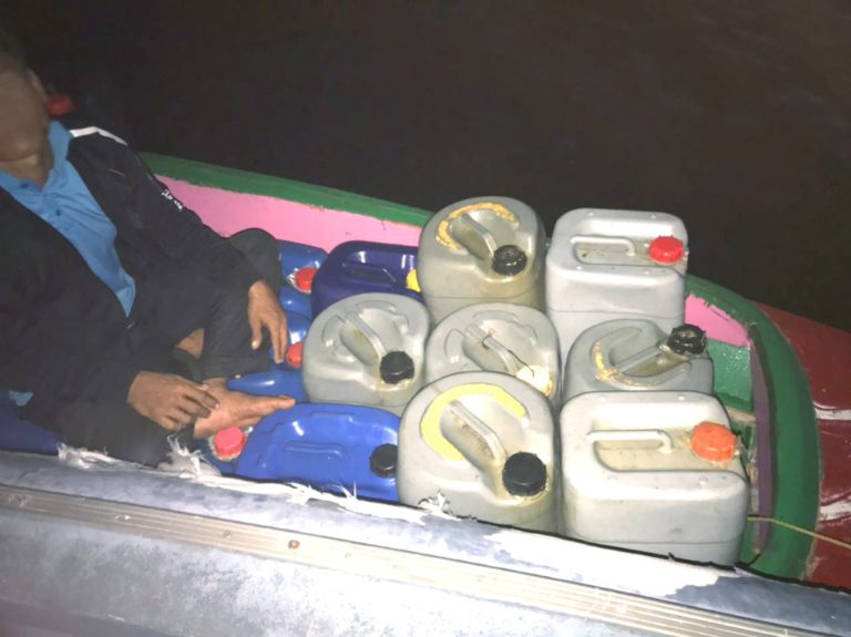 Cubaan Seludup Minyak Petrol Dipatahkan