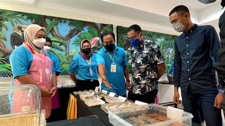 Agensi Kerajaan Bantu Peserta Kursus Pasar Produk Mereka – Yakub