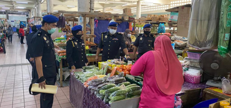 KPDNHEP Periksa 65 Premis & Sebuah Pasar Raya Di Kota Kinabalu