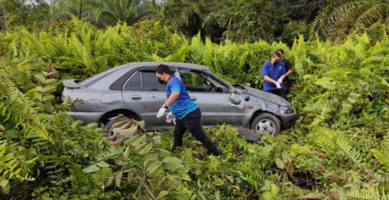 Lelaki Maut, Tercampak, Dihempap Kereta Sendiri