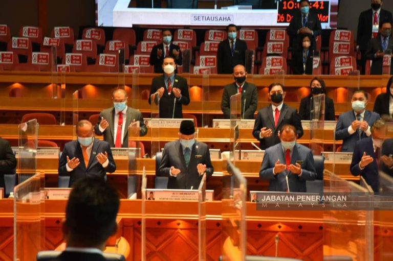 DUN Sabah : LIGS Salur BMT Pekebun Kecil Getah