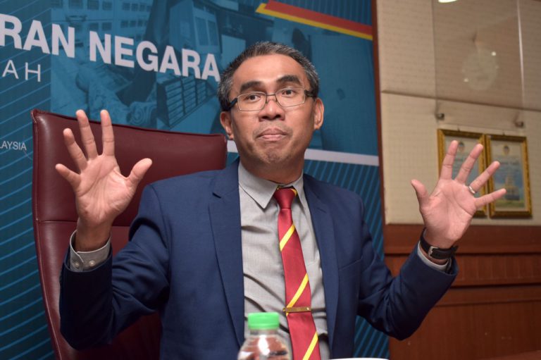 Isu Kehabisan Sijil Lahir Berpunca Dari Kelewatan Pengilang Hantar Bekalan