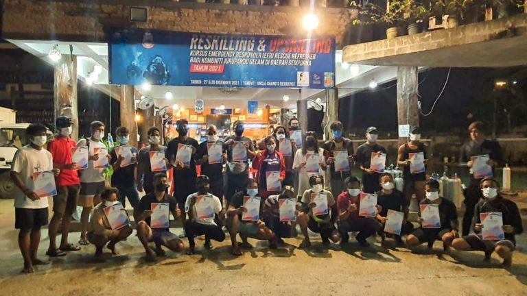 30 Jurupandu Selam Sertai Kursus EFR & RR