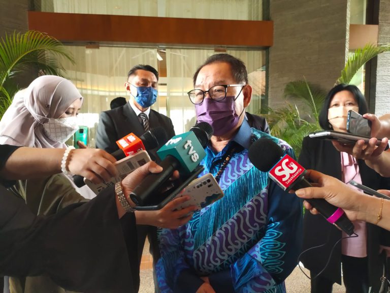 Jeffrey Bertemu Peter, Juil Petang Ini