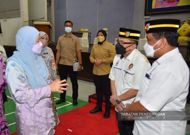 YNJ Serah Sumbangan Kepada 87 Ahli PVATM