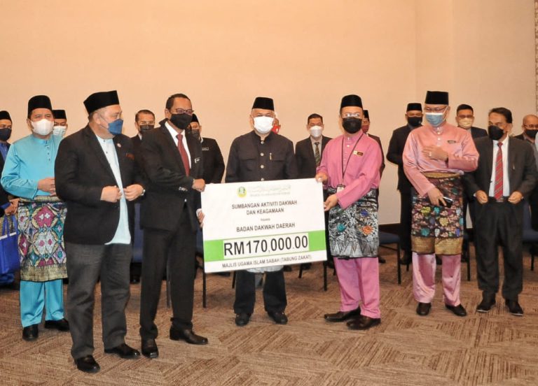 34 Pegawai,Penolong Pegawai Daerah Dilantik Pengerusi Dakwah Daerah