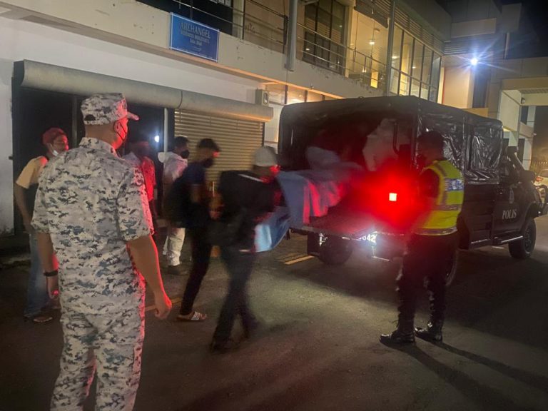 Pemancing Lemas, Rakan Masih Hilang