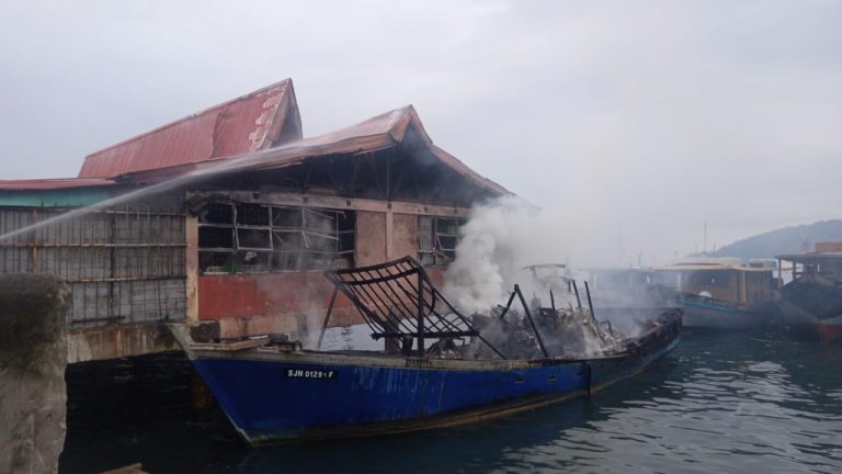 Dua Bot Nelayan, Kedai Runcit Terbakar di Jeti SAFMA