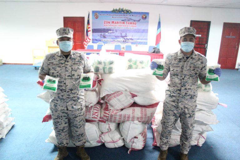 Bot Kargo Ditahan, Langgar Syarat Pengangkutan Barang