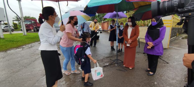 505,439 Murid, Pelajar Di Sabah Mulakan Sesi Persekolahan
