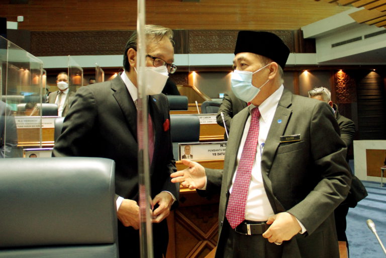 DUN Sabah : Saya Tumbuk Meja, Keluar Bilik Rundingan – Masidi