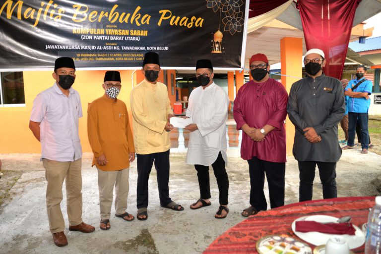 KYS berbuka puasa bersama penduduk Kampung Tawadakan