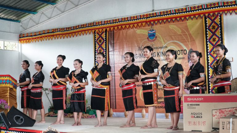 Busana asas,asli Suang Lotud perlu diberi fokus utama – Dee Layun