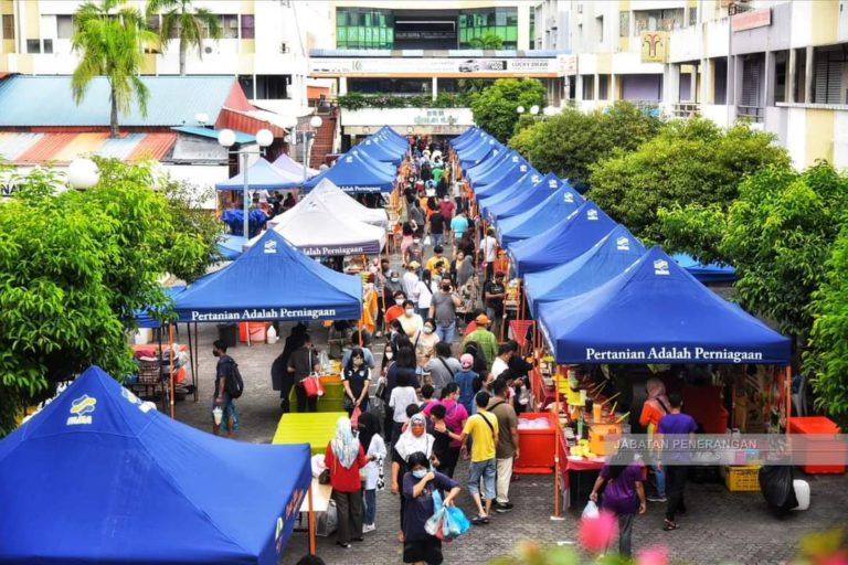 Bazar Ramadan di Sabah kembali meriah