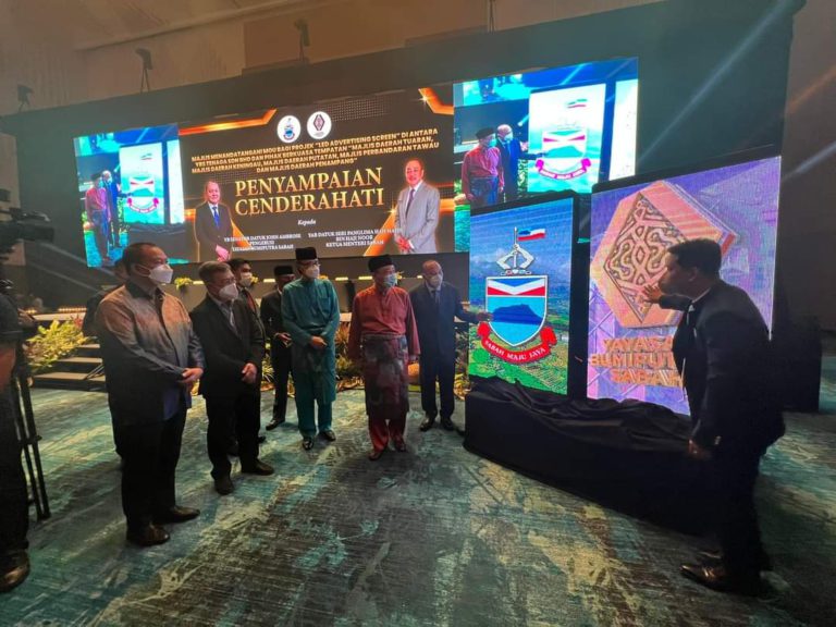 4,000 skrin pengiklanan LED dipasang, bantu usahawan tempatan promosi produk