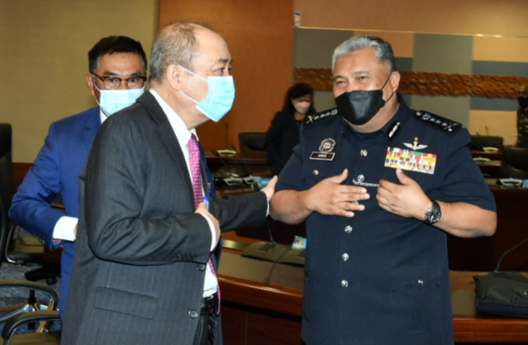 Hajiji Mempengerusikan Mesyuarat JKKN Sabah