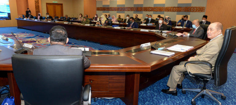 Hajiji mempengerusikan mesyuarat Majlis Tindakan Membanteras Dadah (MTMD) Negeri.