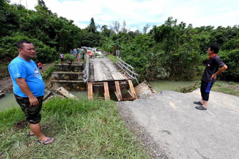 Jambatan runtuh di kota belud, lebih 4000 penduduk terputus hubungan