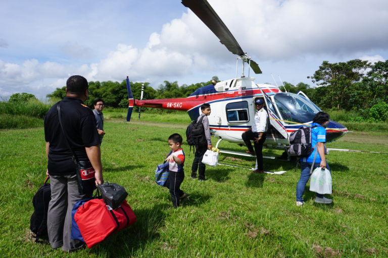 Arthur sedia dua helikopter, bantu guru di pedalaman balik bertugas