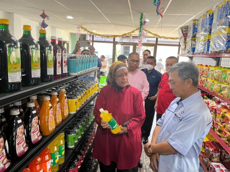 MID, DPUS, Fasarina Express Mart jalin kerjasama pasar produk IKS Sabah di Labuan