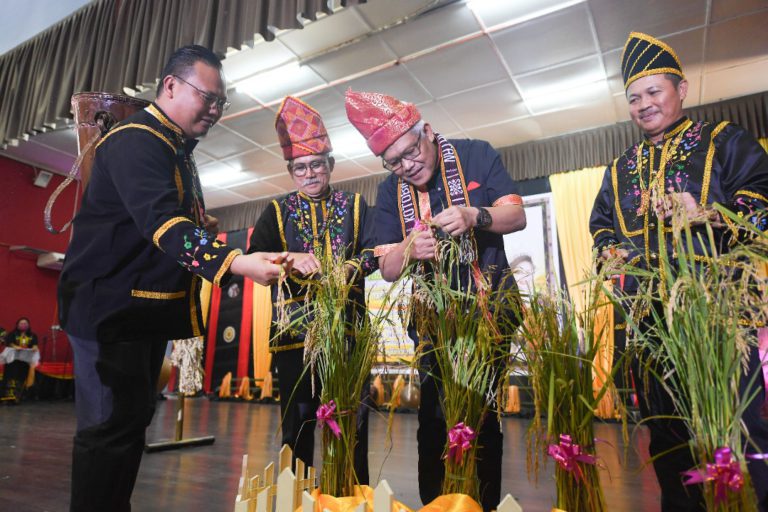 Perpaduan kaum di Sabah mampu martabat budaya etnik ke peringkat lebih tinggi