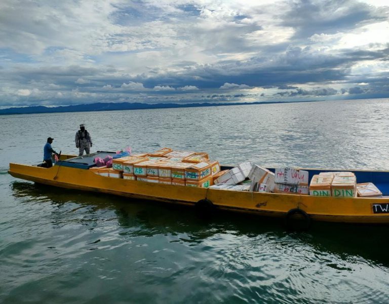 Dua bot kargo ditahan, bawa barang kawalan tanpa permit