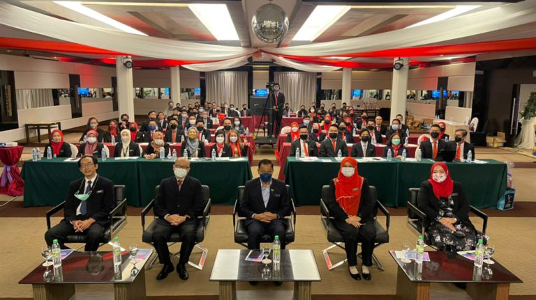 Juruteknik Komputer diharap dapat bantu tingkat kesedaran penggunaan teknologi – Yakub