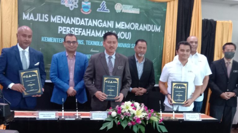 FIF, Jawala Plantation Industries & KSTI Sabah Menandatangani MoU, Pupuk Inovator Masa Depan